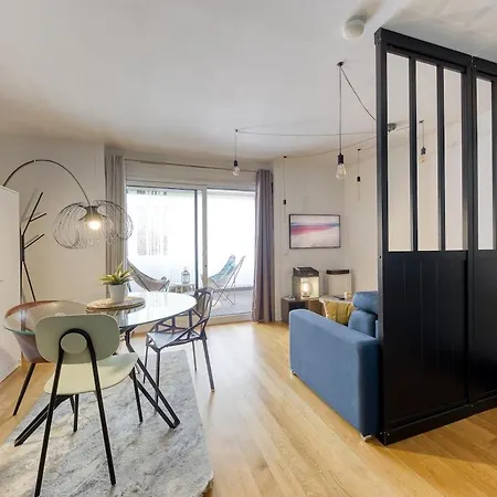 Apartman With Outdoor Space Romainville